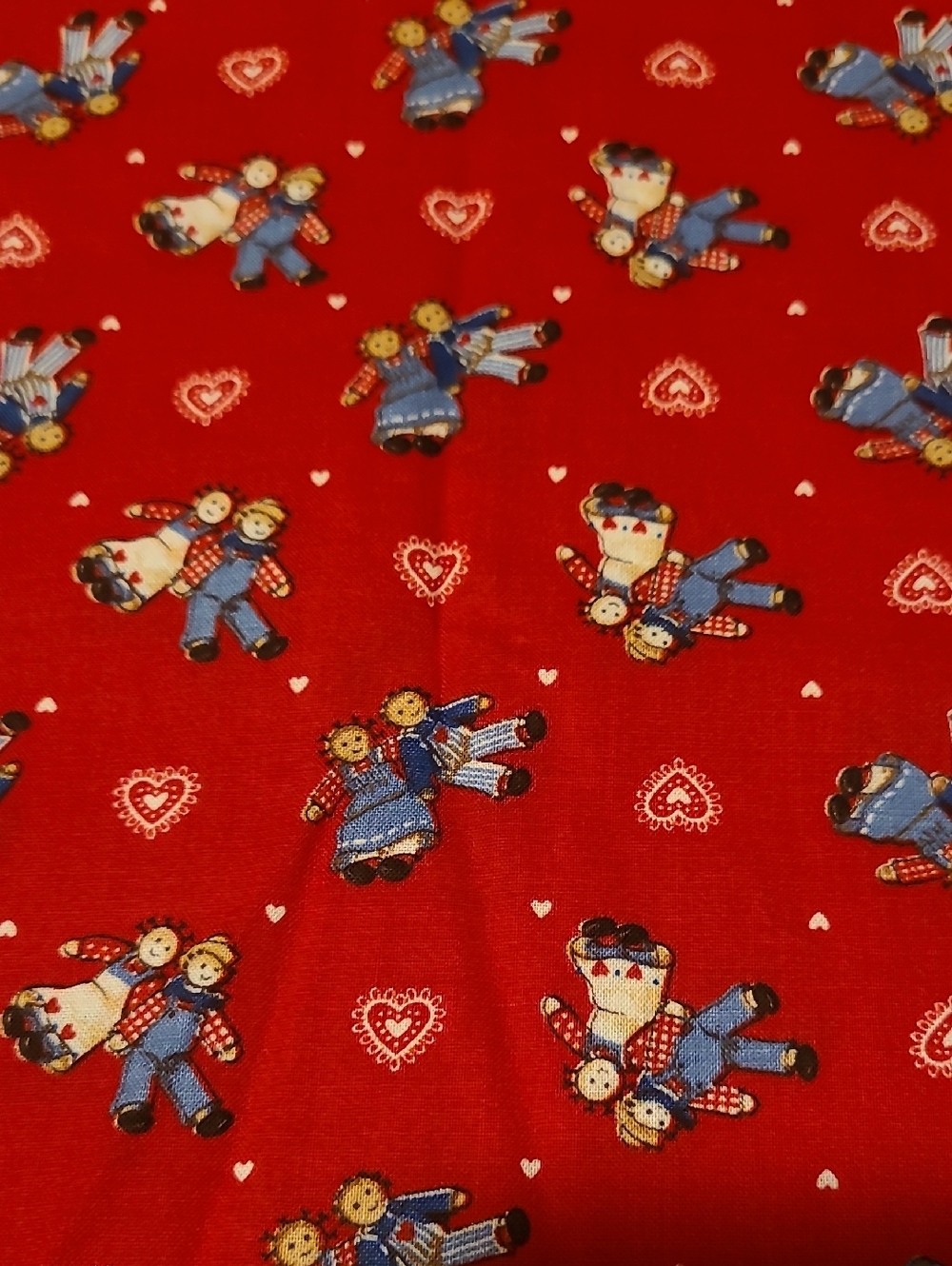 Raggedy Ann And Andy Hearts Fabric